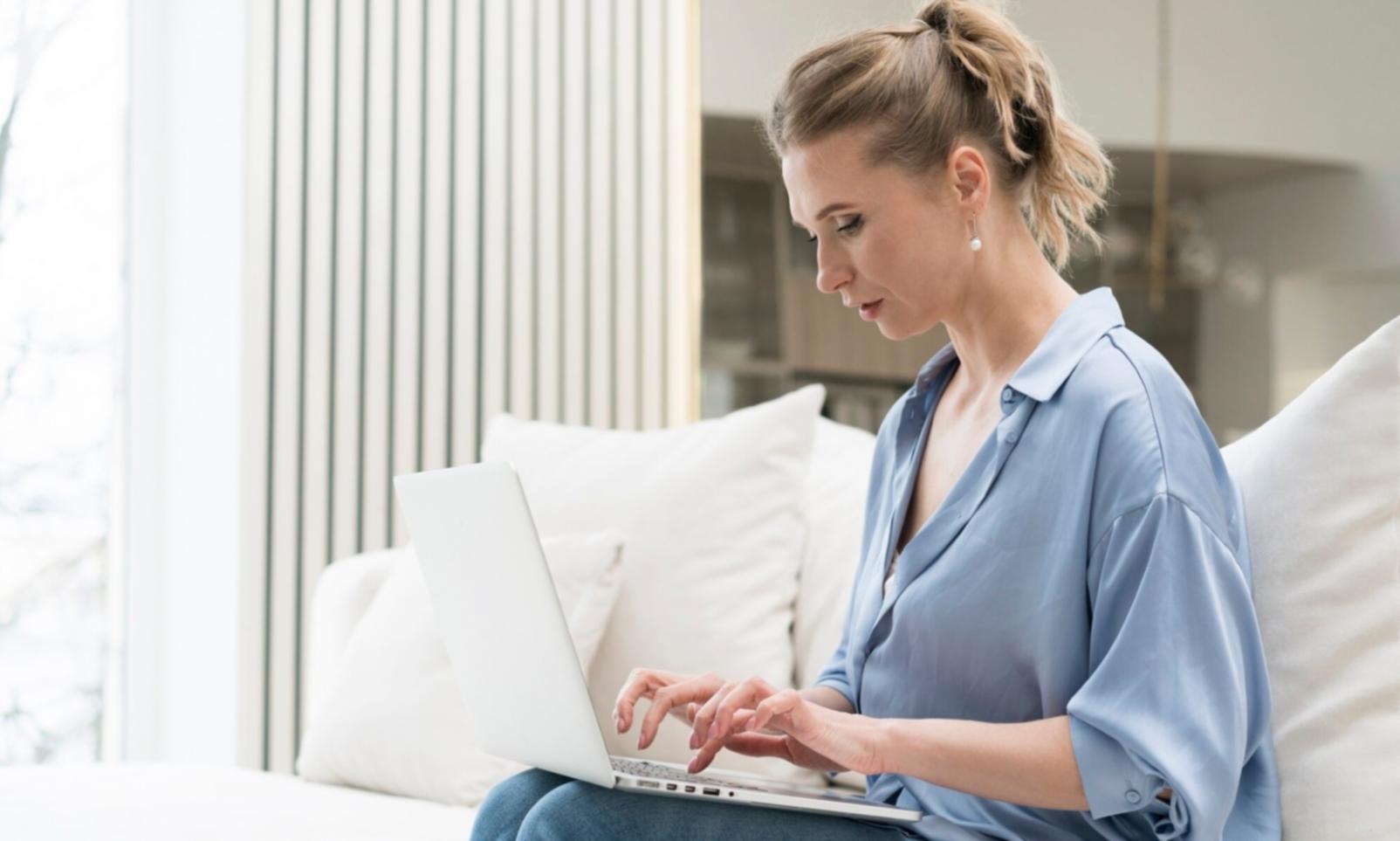 Collaborative learning and financial analysis workspace